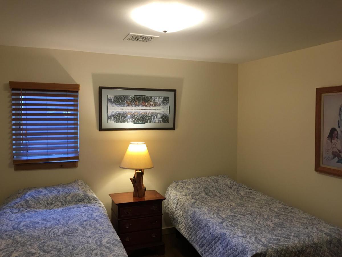 Creekside Downtown Vacation Suites, Only Adults 25 Or Older Бъфало Екстериор снимка